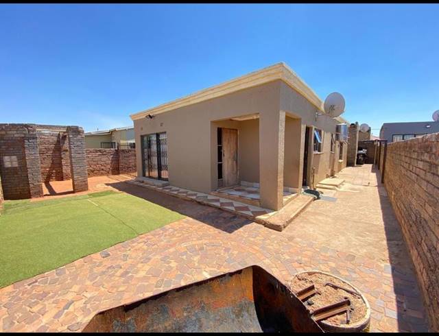 3 BEDROOM HOUSE FOR SALE IN GLEN RIDGE